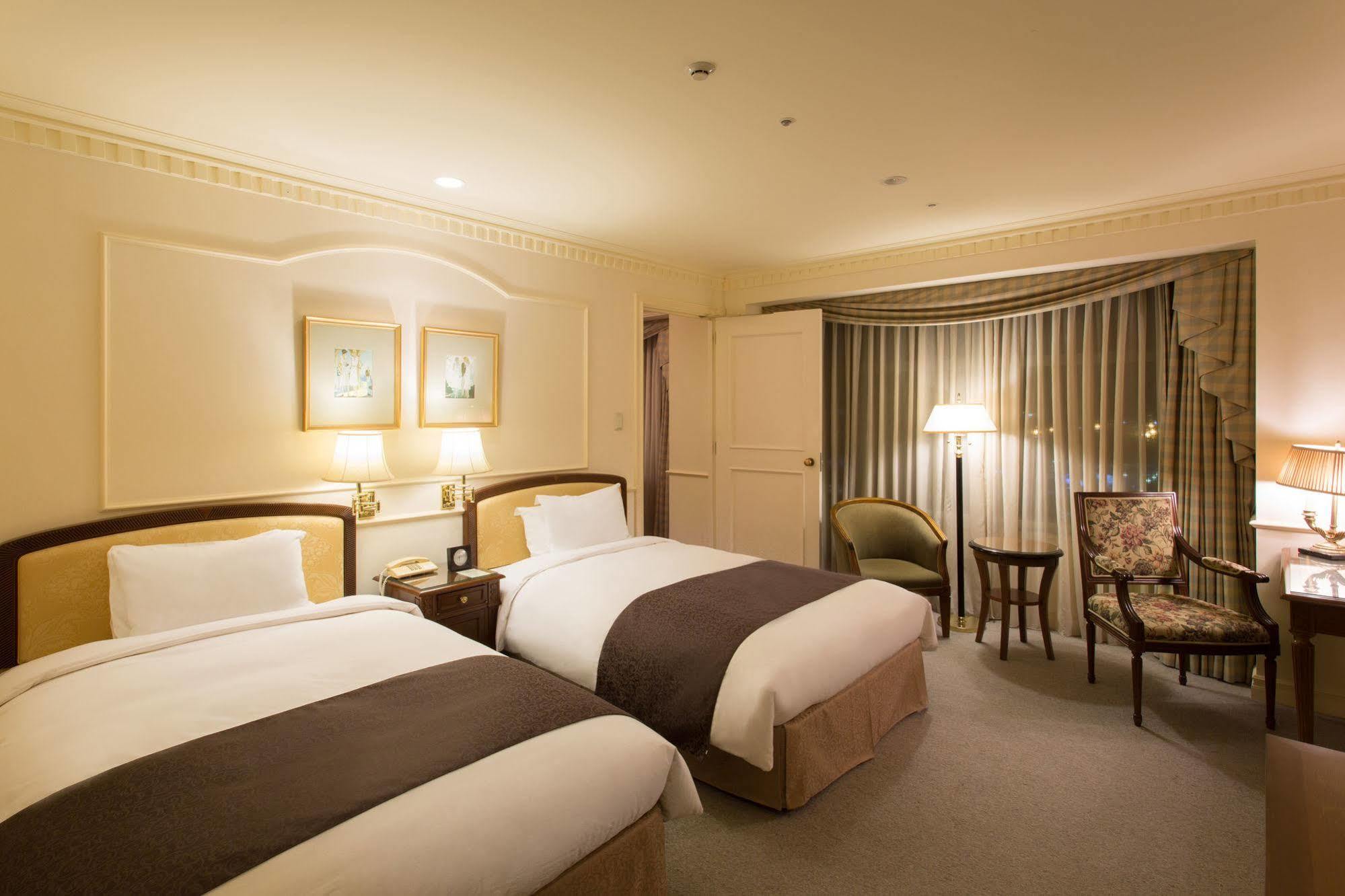 Hotel The Manhattan Chiba Exterior foto